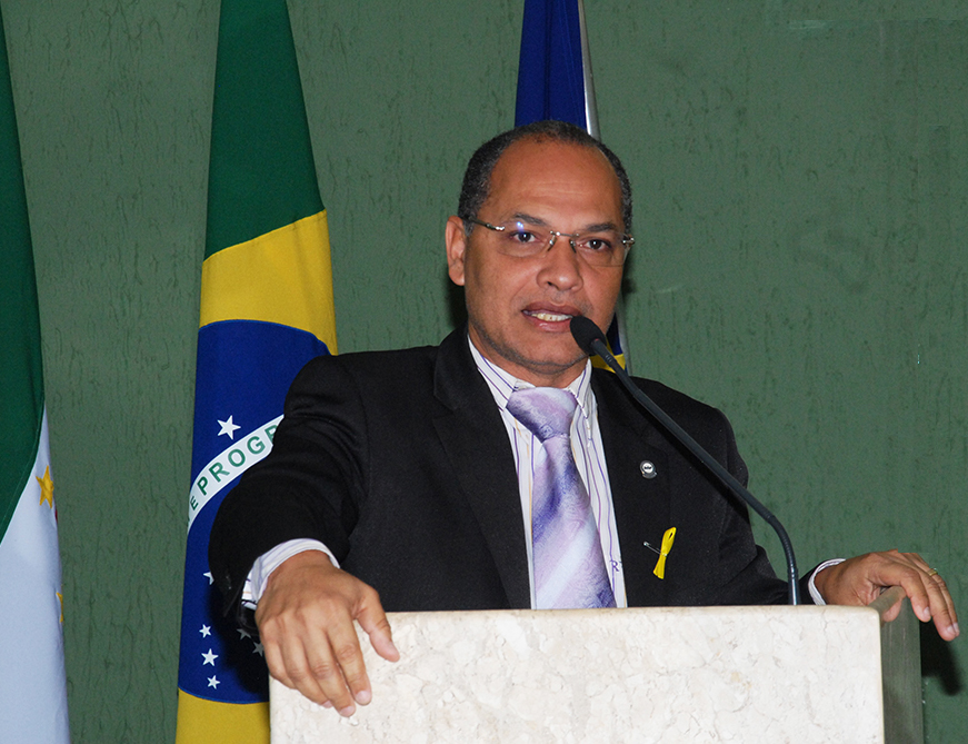 Avenida dos Residenciais São Lourenço I, II e III, em Nova Tiúma, se chamará Deputado Ettore Labanca