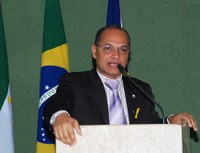 Avenida dos Residenciais São Lourenço I, II e III, em Nova Tiúma, se chamará Deputado Ettore Labanca