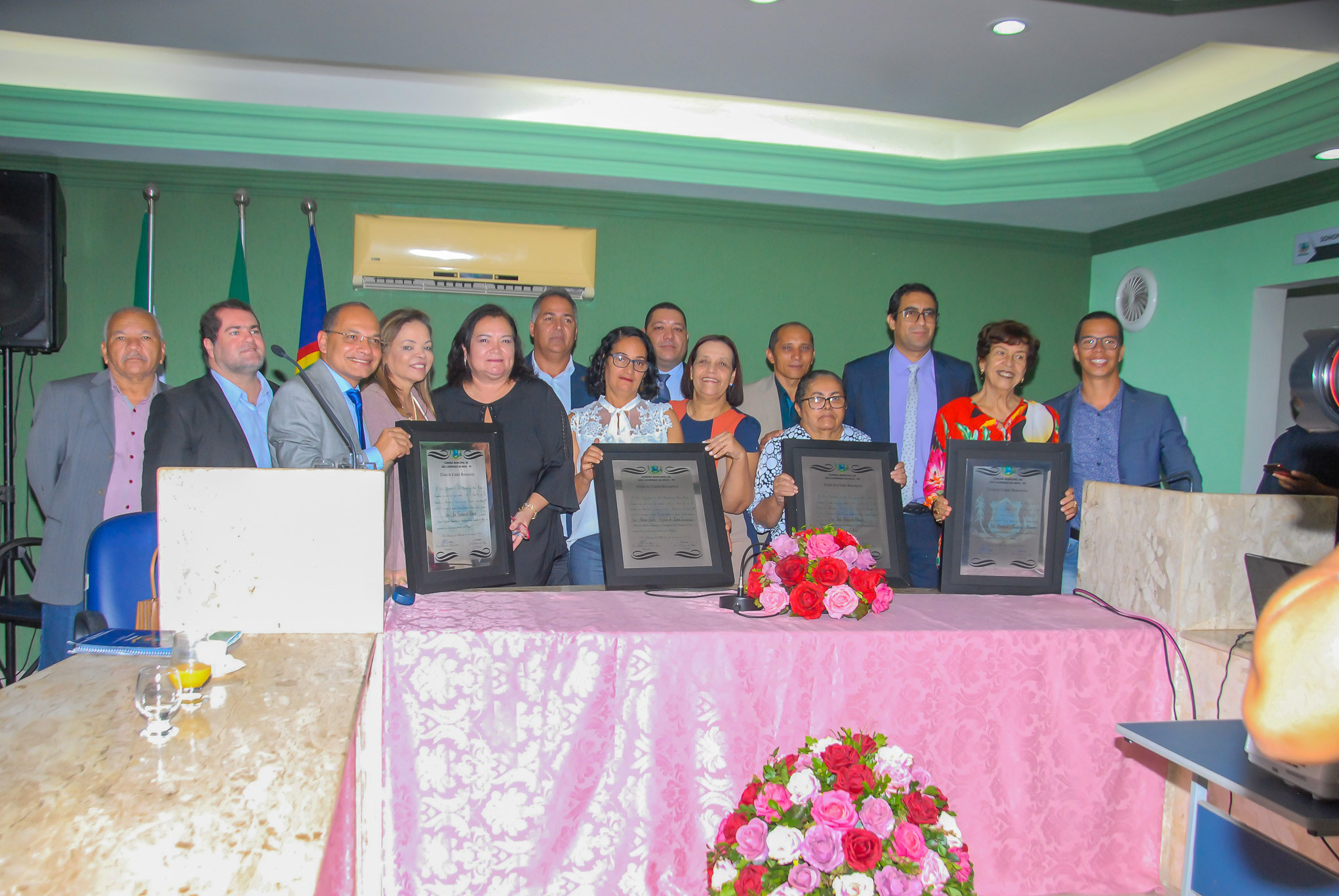 Câmara Municipal concede Título Cidadã Benemérita às ex-vereadoras