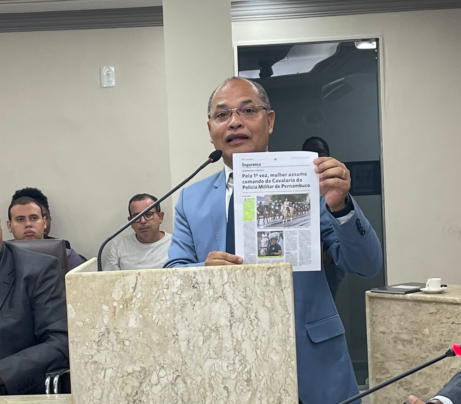 Em reunião ordinária, vereador Leonardo comemora anúncio da são-lourencense Denize Manso para o comando do Regimento de Cavalaria da Polícia Militar de Pernambuco