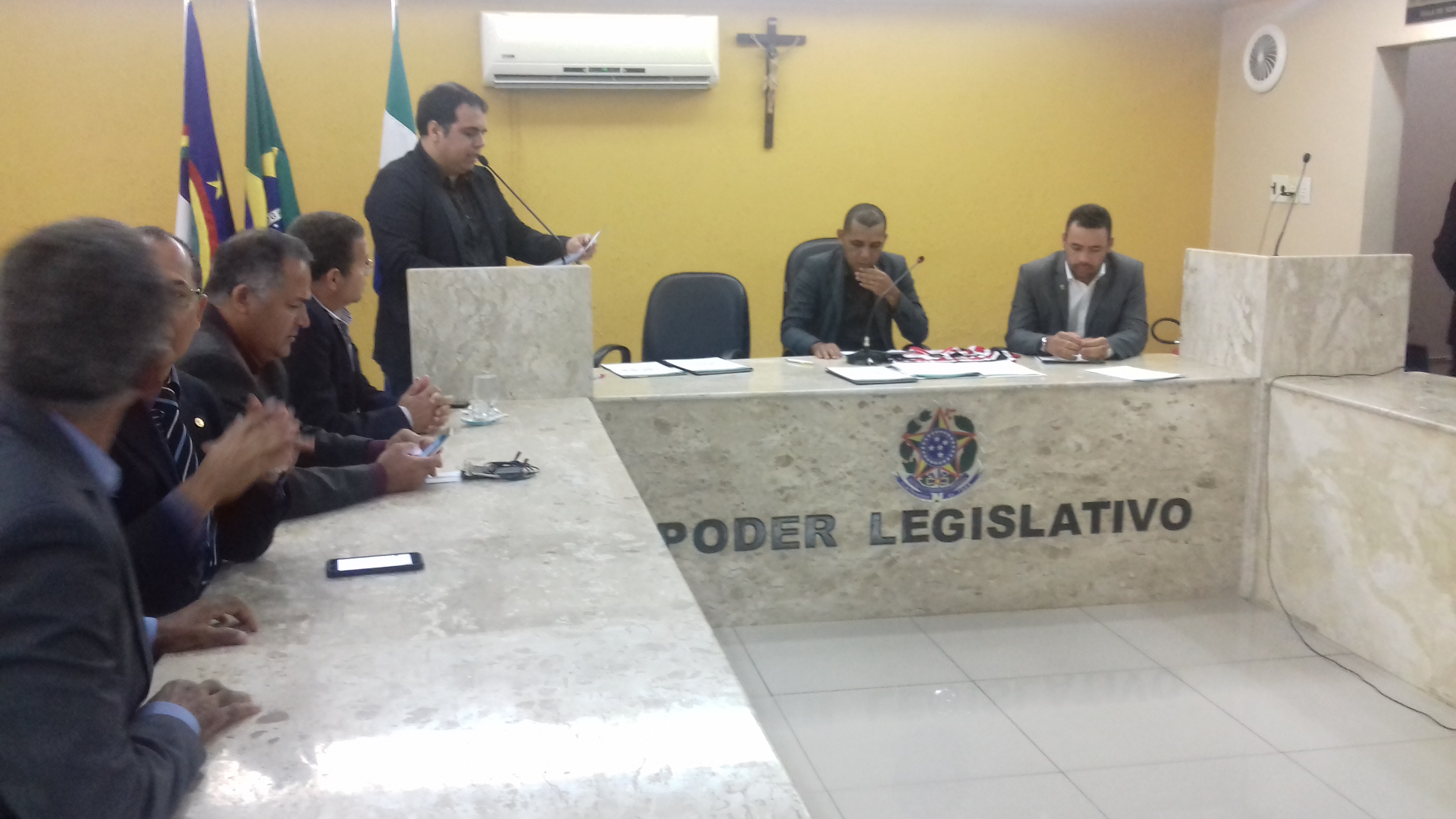 Parlamentar André Melo promove petição pública sobre BRT e VLT para SLM 