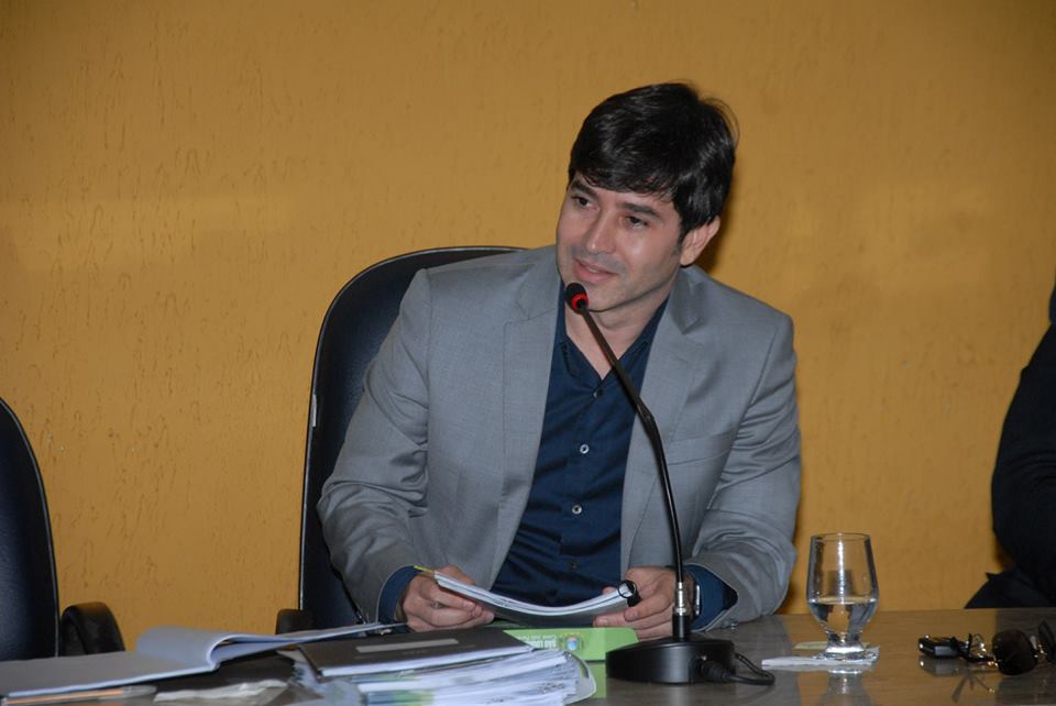 Presidente baixa portaria que suspende sessões ordinárias	