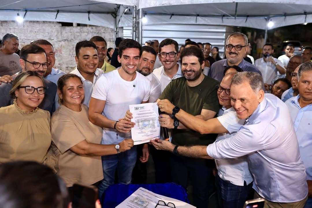 Vereadores participam da assinatura da ordem de serviço para construção de creche no bairro Bela Vista