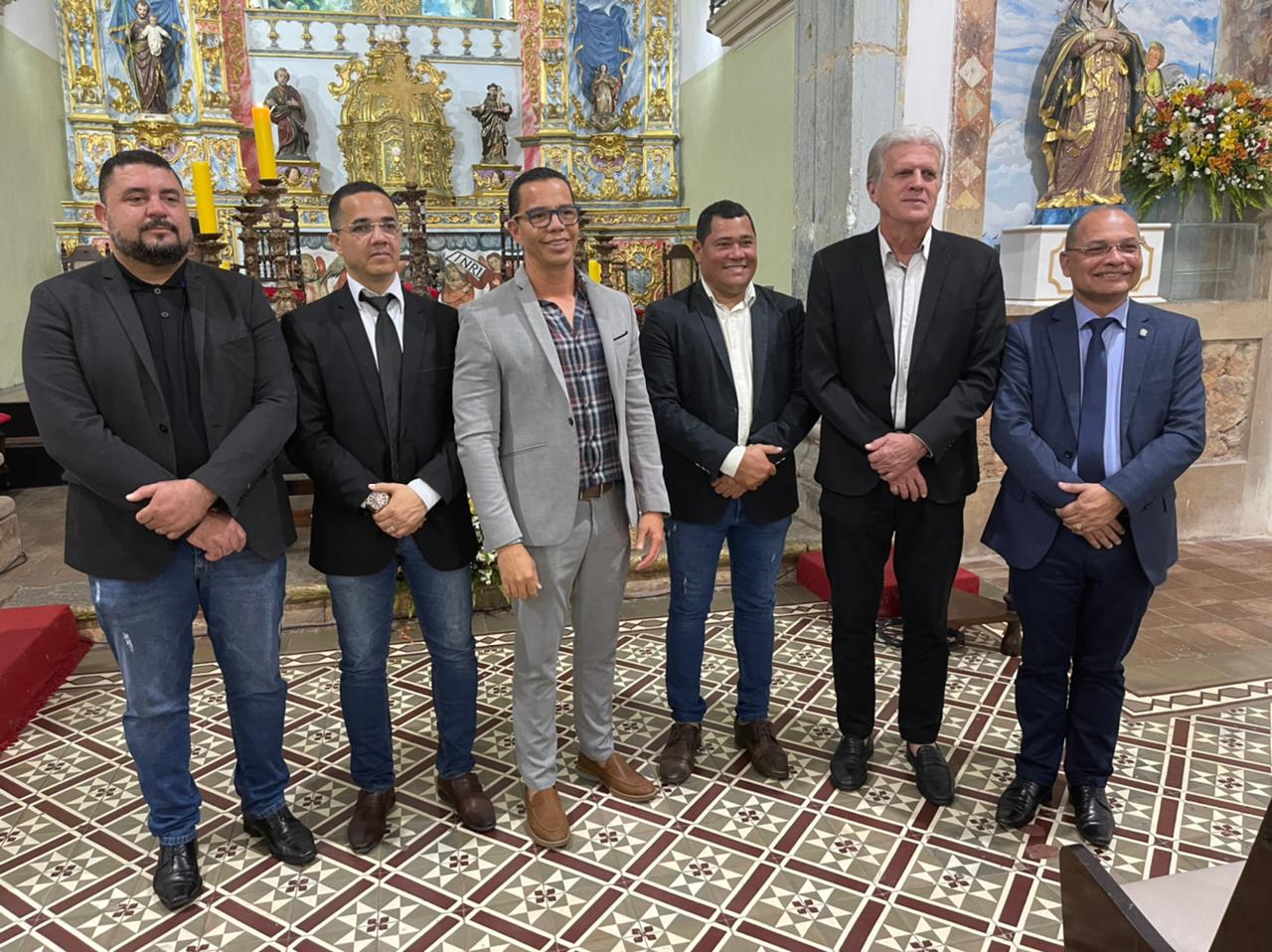 Vereadores participam de Noite Mariana na Paróquia São Lourenço Mártir