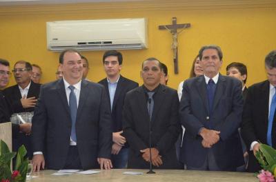 Novo prefeito diz que vai governar para os mais pobres