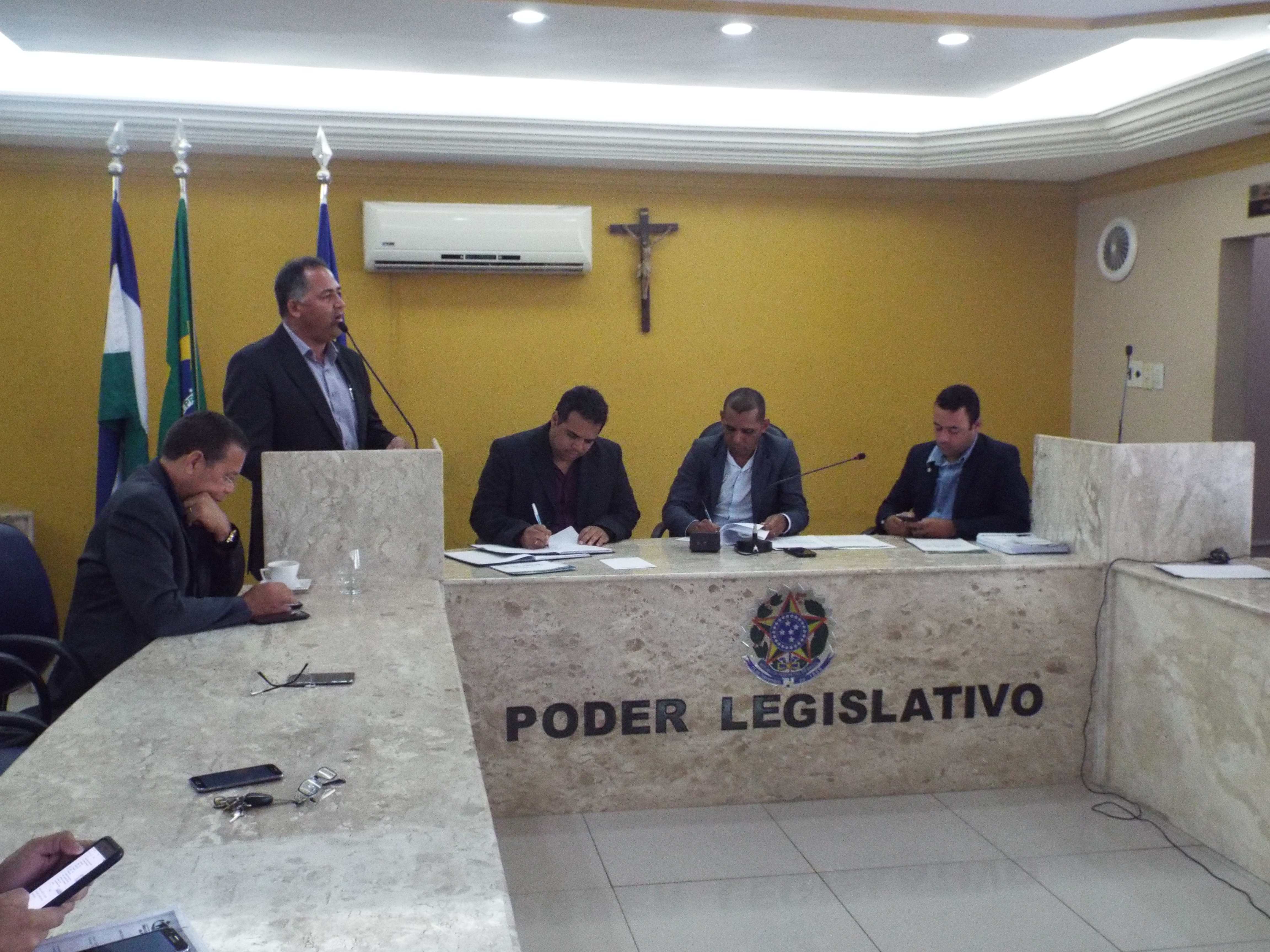 Plenário aprova entrega de galpão para trabalhadores rurais